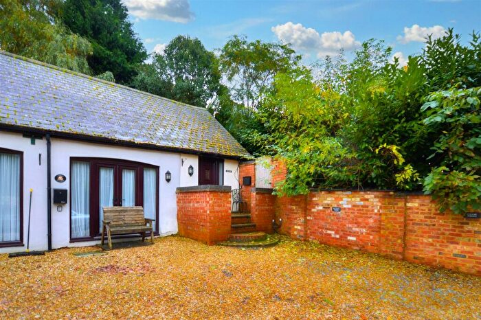 Studio To Rent In Holdenby Road, East Haddon, NN6