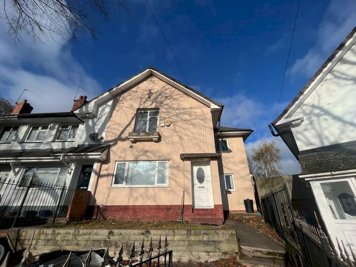 4 Bedroom House To Rent In Shipley Grove, Birmingham, B29