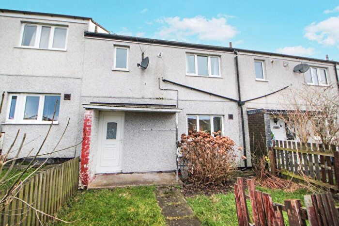 3 Bedroom Terraced House For Sale In Ashford Green, Glossop, Derbyshire, SK13