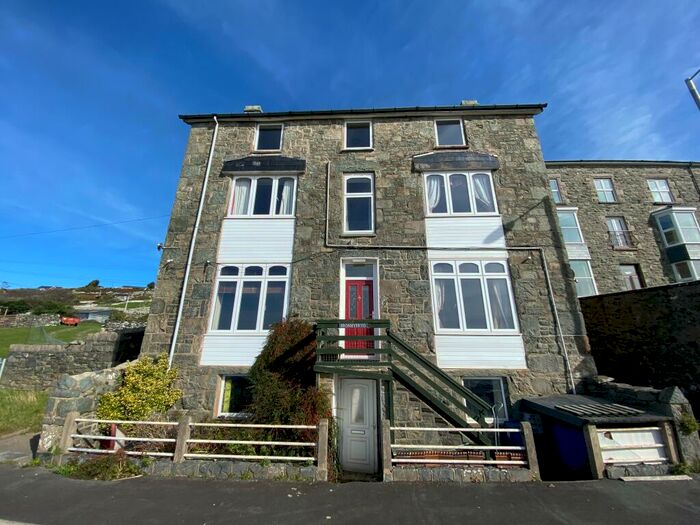 8 Bedroom Detached House For Sale In Fron Hyfryd, Llanaber, Barmouth, Gwynedd, Wales, LL42