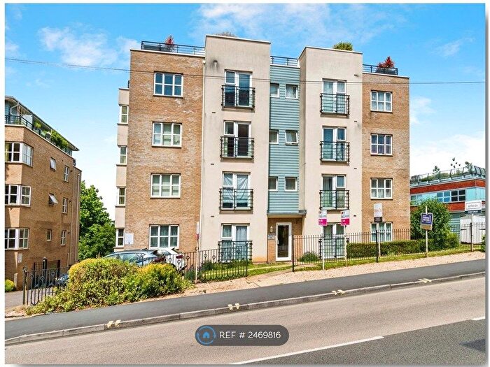 2 Bedroom Flat To Rent In Hollybrook Lodge, Southampton, SO16