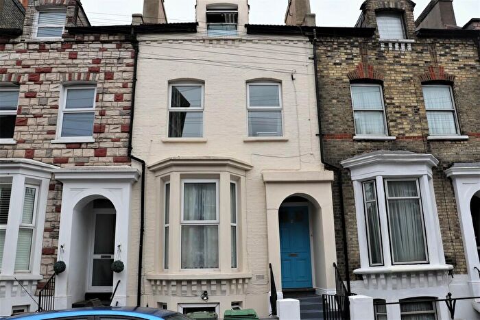 Studio To Rent In Windermere Road, London, N19