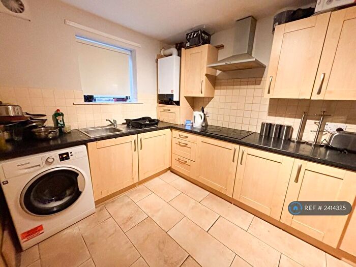 4 Bedroom Terraced House To Rent In Sungold Villas, Newcastle Upon Tyne, NE4