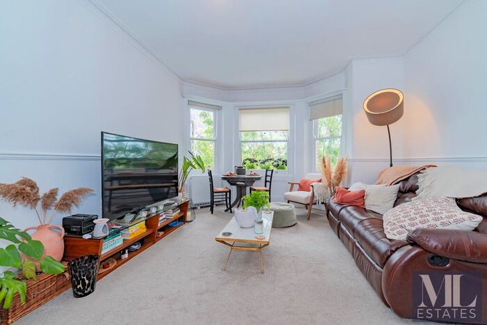 1 Bedroom Flat To Rent In Fellows Road, Swiss Cottage, NW3