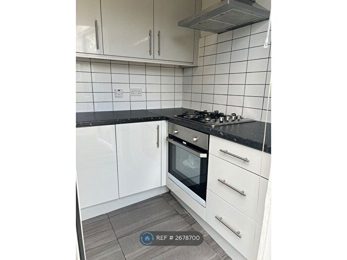 3 Bedroom End Terrace House To Rent In Ruskin Road, Grays, RM16