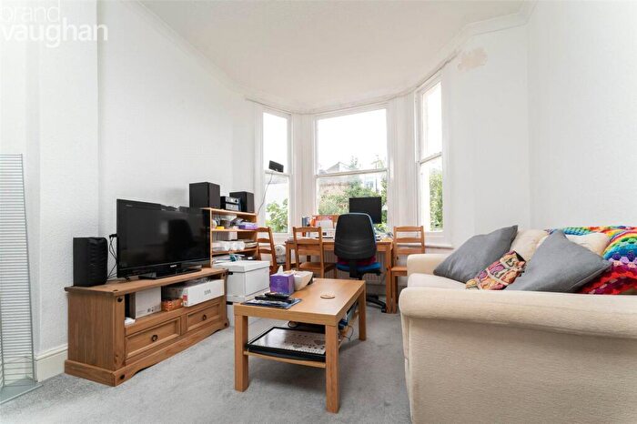 1 Bedroom Flat To Rent In Lansdowne Place, Hove, East Sussex, BN3