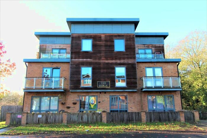 2 Bedroom Flat To Rent In Lawn Lane, Hemel Hempstead, HP3