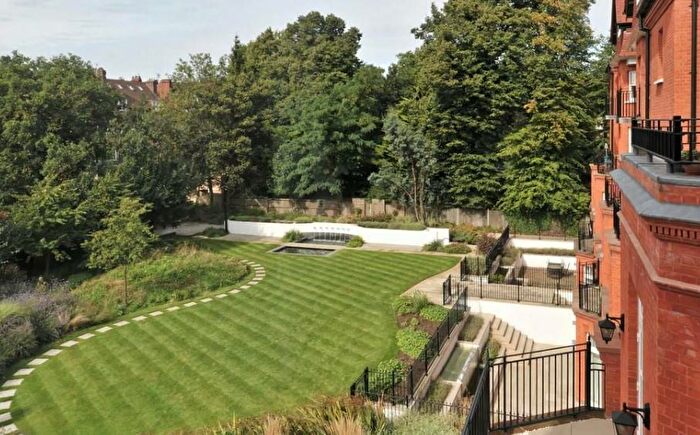 2 Bedroom Apartment To Rent In Fitzjohn's Avenue, Hampstead, NW3