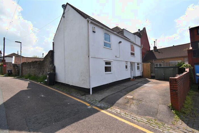 2 Bedroom Semi-Detached House To Rent In Lower Chapel Road, Hanham, Bristol, BS15