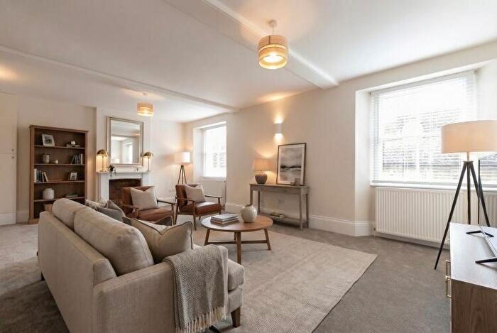 2 Bedroom Apartment To Rent In Corn Street, Witney, OX28