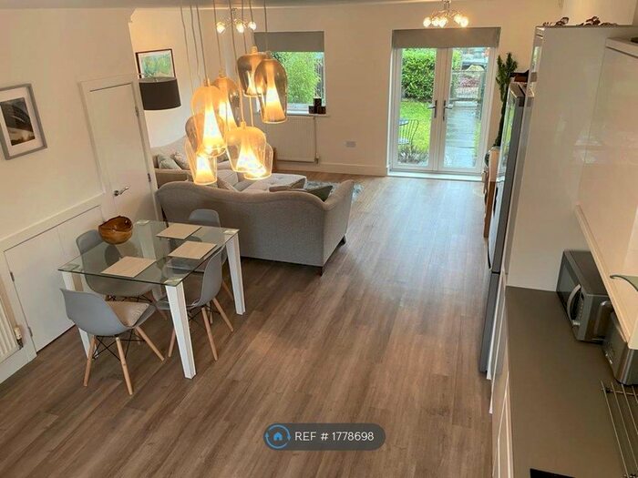 3 Bedroom Terraced House To Rent In October Courtyard, Gateshead, NE8