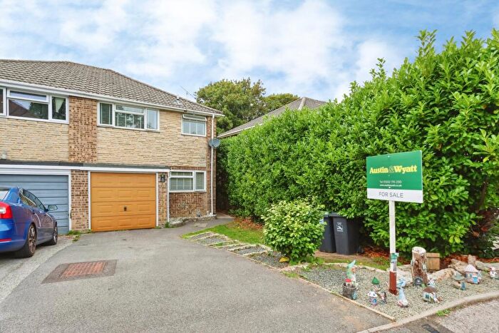 3 Bedroom Semi Detached House For Sale In Carroll Close, Poole, Dorset, BH12