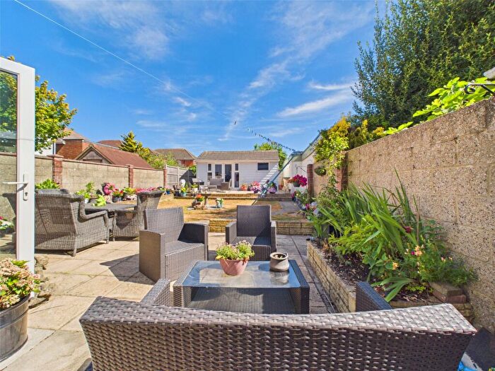 3 Bedroom Detached House For Sale In Arnewood Road, Bournemouth, Dorset, BH6