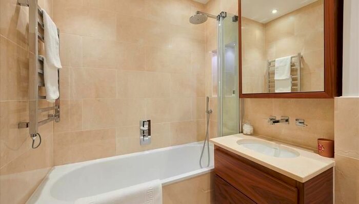 1 Bedroom Flat To Rent In Kensington Garden Square, Bayswater, W2