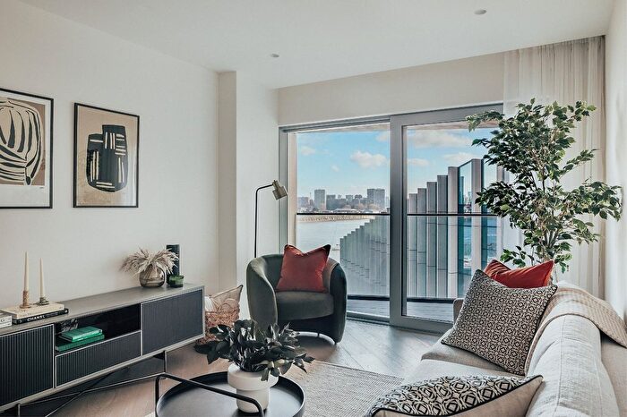 2 Bedroom Flat For Sale In Greenwich Peninsula, River Way, SE10