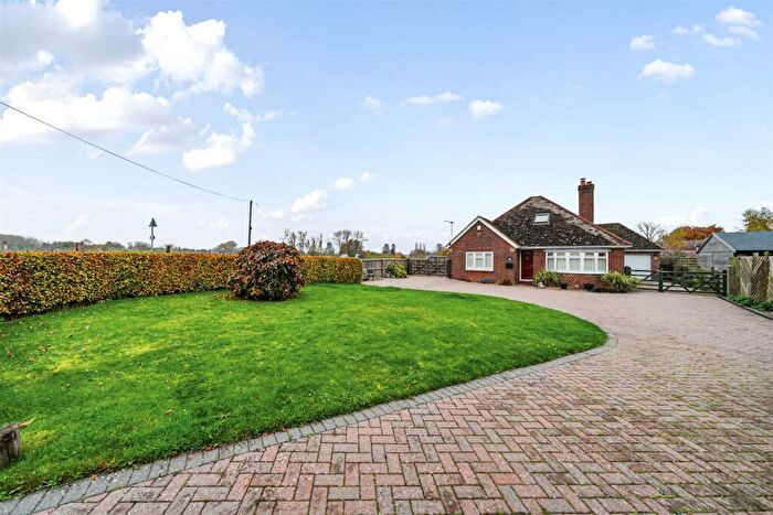 4 Bedroom Detached Bungalow For Sale In North Newnton, Pewsey, SN9
