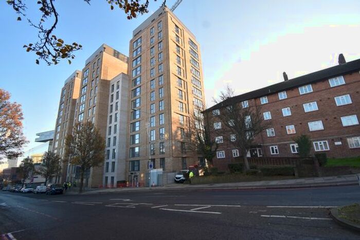 2 Bedroom Flat To Rent In Wellington Street, London, SE18