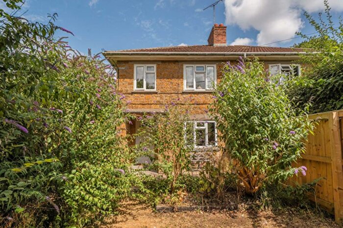 3 Bedroom Semi-Detached House For Sale In Grove Cottages, Castle Cary, BA7