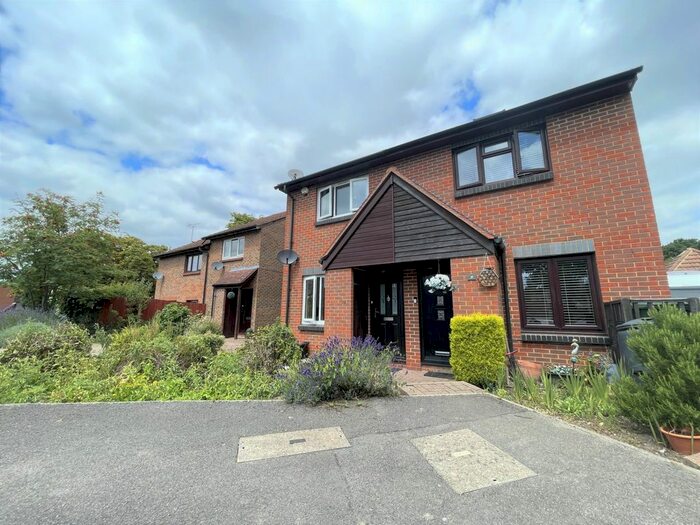 2 Bedroom Semi-Detached House To Rent In Caesars Gate, Warfield, Berkshire, RG42