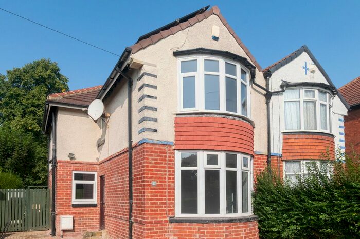 3 Bedroom Semi-Detached House To Rent In Roxholme Terrace, Leeds LS7