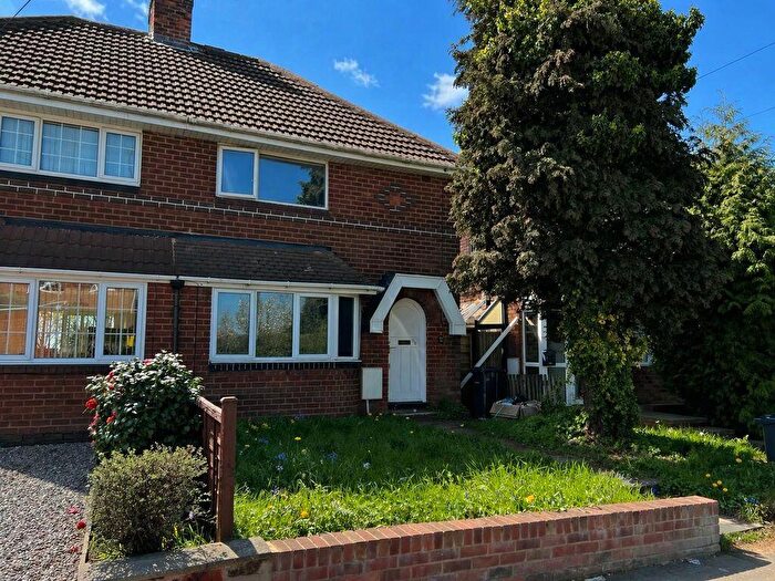 3 Bedroom Semi-Detached House For Sale In Dyas Road, Great Barr, Birmingham, B44