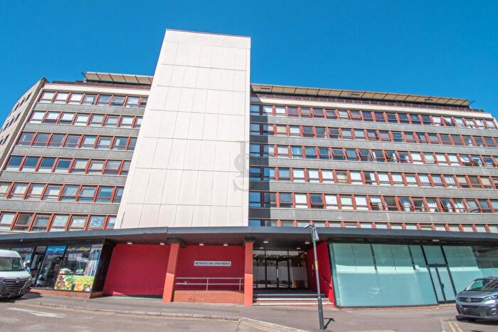 2 Bedroom Flat For Sale In Metropolitan Apartments, City Centre, Leicester, LE1