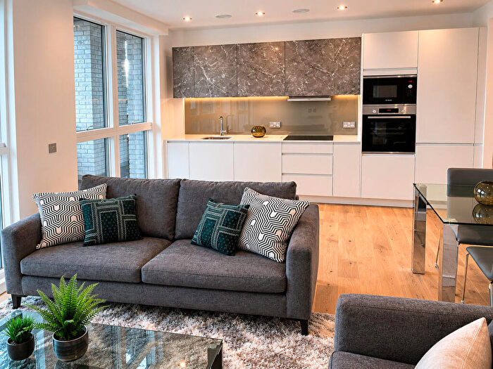 1 Bedroom Apartment To Rent In Grant Road, London, SW11