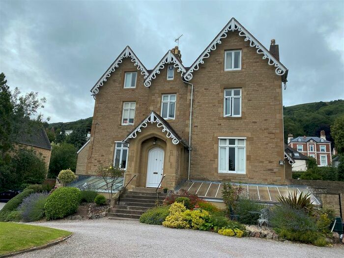 2 Bedroom Flat To Rent In College Road, Malvern, WR14