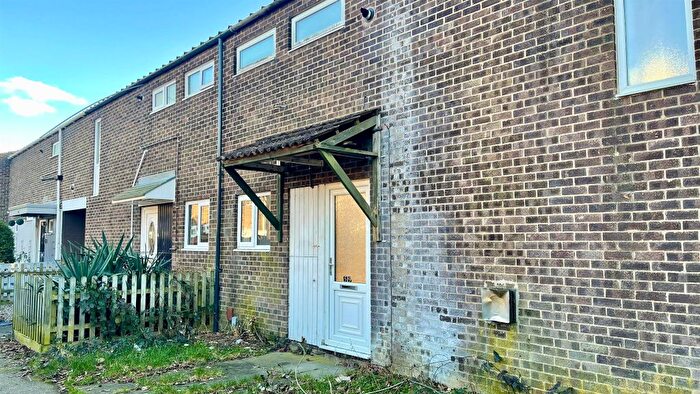 3 Bedroom Terraced House For Sale In Pendleton, Peterborough, PE3