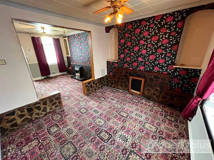3 Bedroom Terraced House For Sale In High Street, Tonyrefial, Porth, CF39