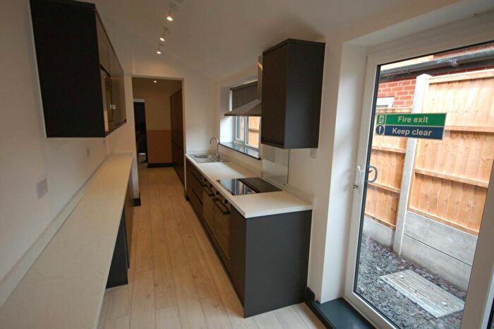 6 Bedroom House To Rent In Arley Road, B29