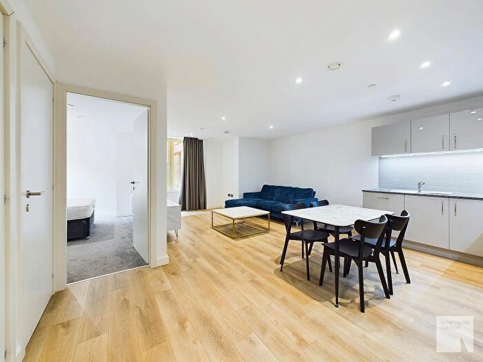 1 Bedroom Apartment To Rent In Apt :: The Quarters, M1