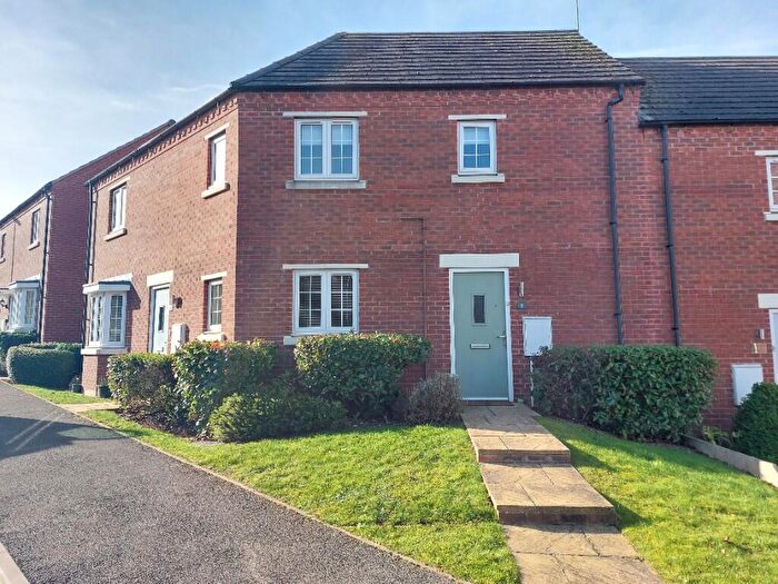 2 Bedroom Flat To Rent In Mapperley Plains, Nottingham, Nottinghamshire, NG3