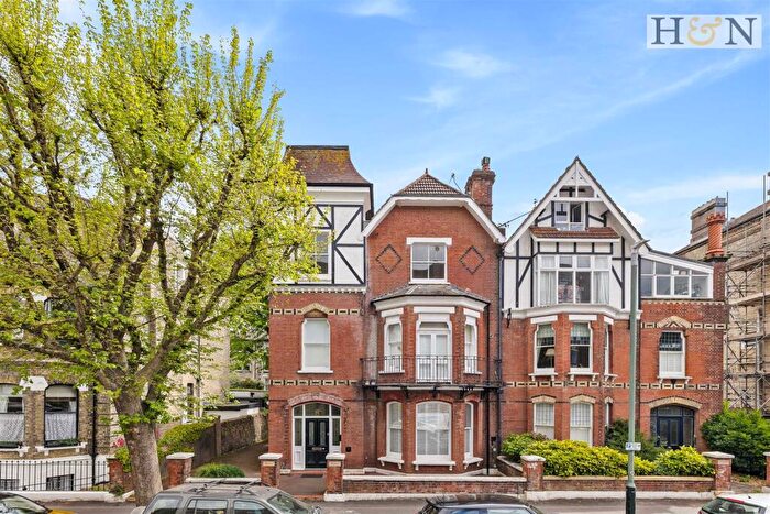1 Bedroom Flat For Sale In Wilbury Road, Hove, BN3