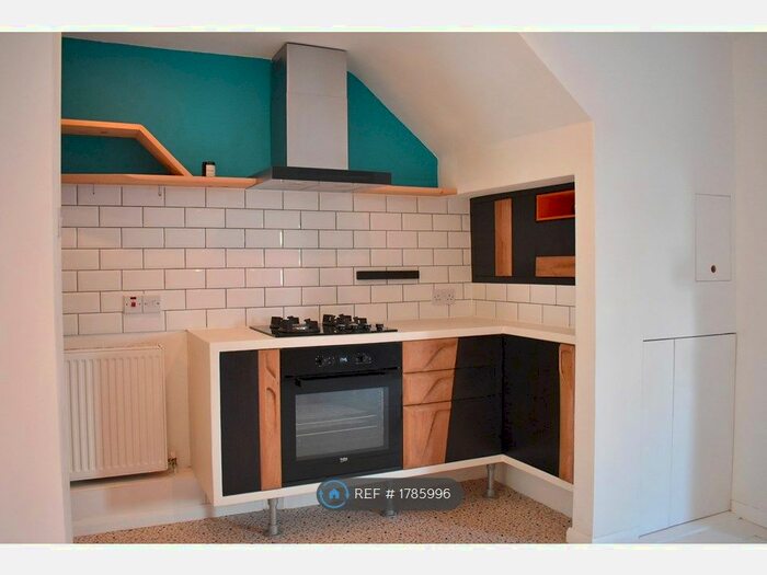 2 Bedroom Flat To Rent In Cheltenham Road, Bristol, BS6
