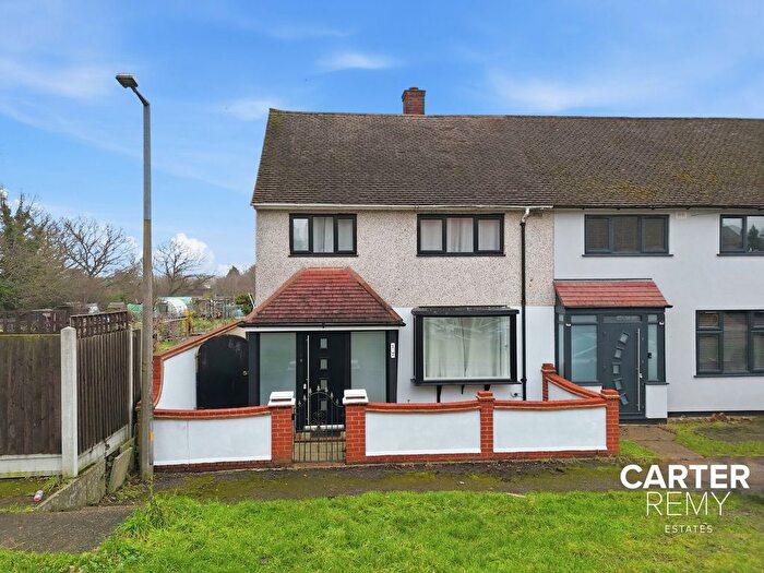 3 Bedroom End Terrace House For Sale In Callan Grove, South Ockendon, RM15