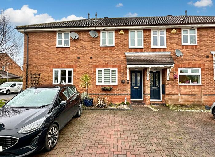 2 Bedroom Terraced House For Sale In Wraysbury Drive, Laindon, SS15