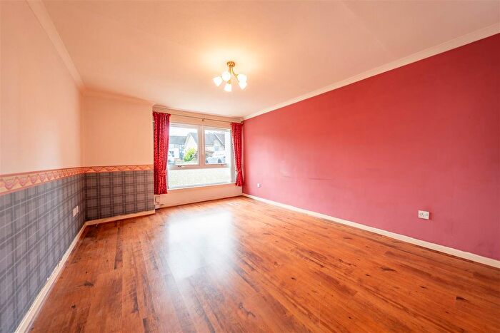 1 Bedroom Flat For Sale In Tulloch Terrace, Perth, PH1