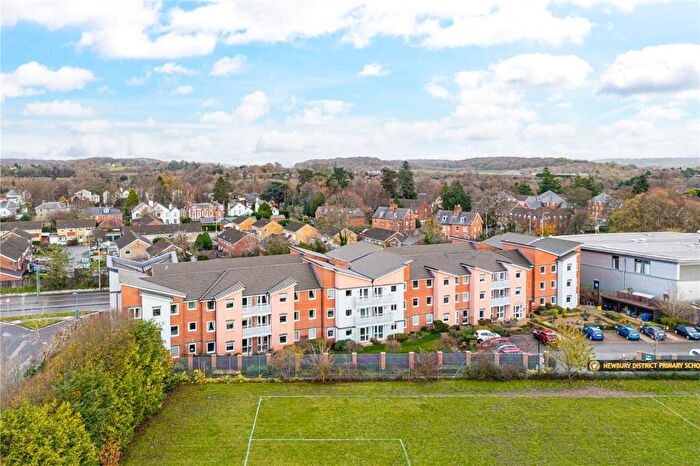 2 Bedroom Apartment For Sale In Western Avenue, Newbury, Berkshire, RG14