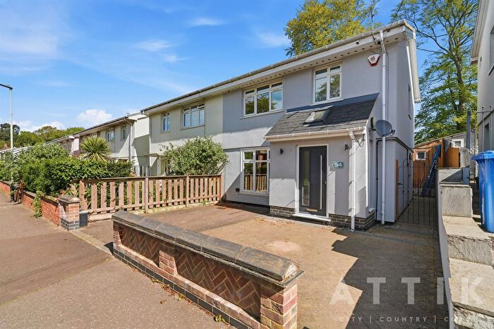 3 Bedroom Semi-Detached House For Sale In St. Mildreds Road, Norwich, NR5