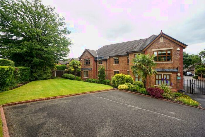 2 Bedroom Apartment To Rent In Cherry Gardens, Heaton, BL1