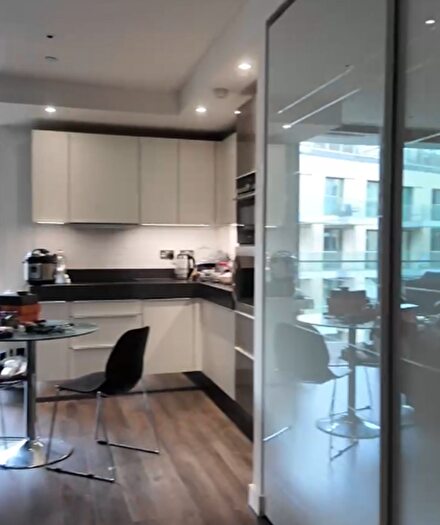 1 Bedroom Flat To Rent In Canter Way, London, E1