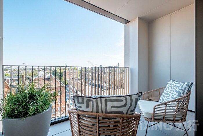 3 Bedroom Flat For Sale In Edgware Road, Marylebone, W2