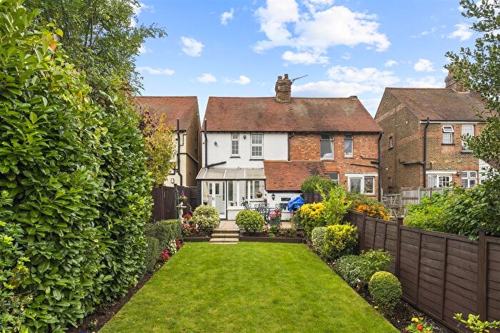 2 Bedroom Semi-detached House For Sale In Cromwell Road, Hertford, SG13