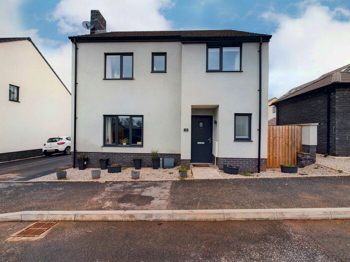 4 Bedroom Detached House To Rent In Mowhay Gardens, Hatherleigh, Okehampton, EX20