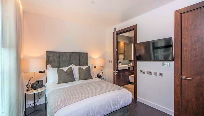 2 Bedroom Apartment To Rent In Charles Clowes Walk, London, SW11