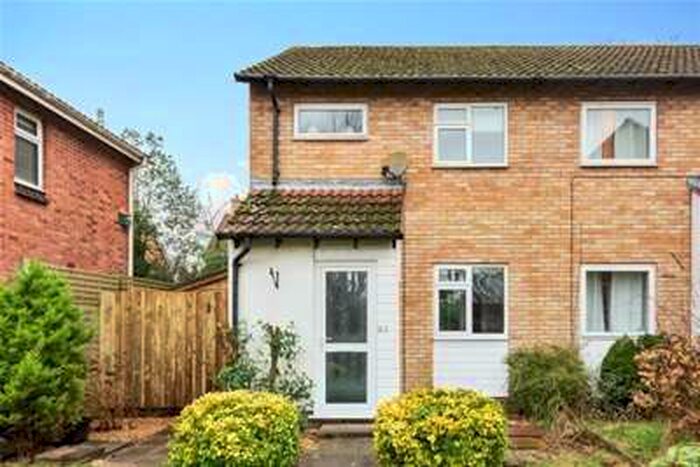 2 Bedroom Semi-Detached House To Rent In Sarum Walk, Lymington, SO41