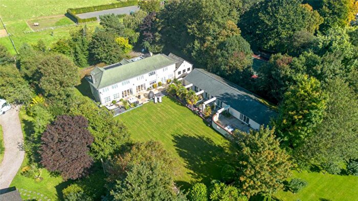 6 Bedroom Detached House For Sale In Hanns Hall Road, Neston, Cheshire, CH64