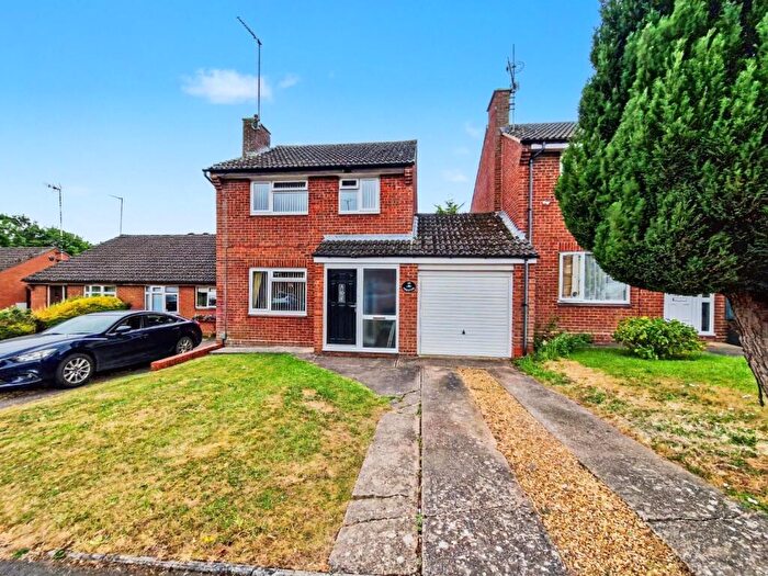 3 Bedroom Detached House For Sale In Kirkstone, Brownsover, Rugby, CV21