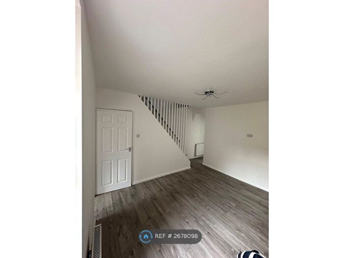 3 Bedroom Terraced House To Rent In Yarmouth Road, Watford, WD24